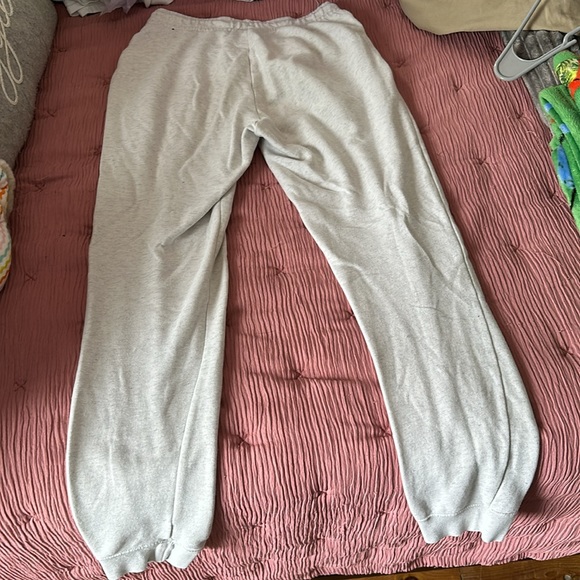 grey/white nike joggers - Picture 2 of 2